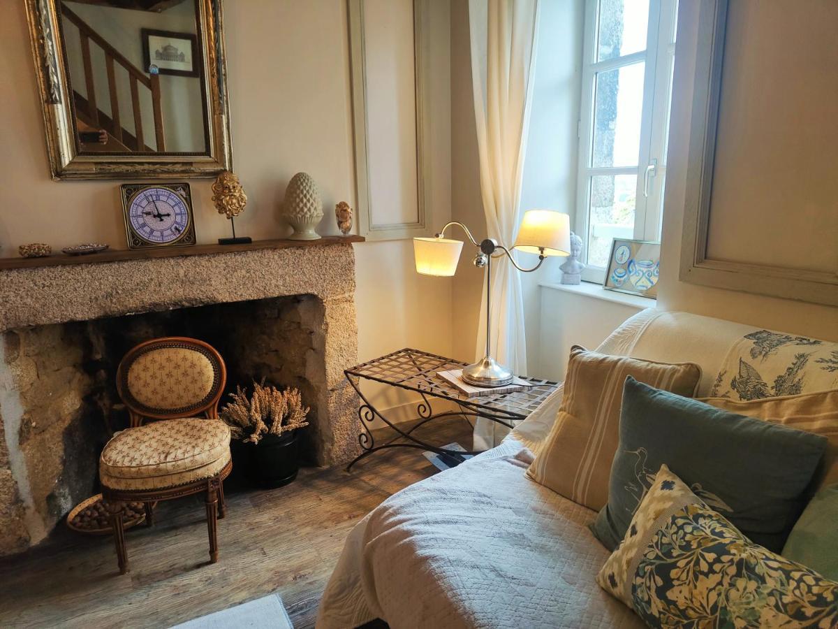 Ty Brigitte Apartment Динан Екстериор снимка