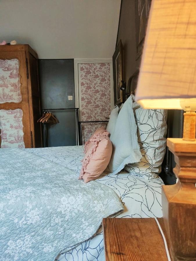Ty Brigitte Apartment Динан Екстериор снимка